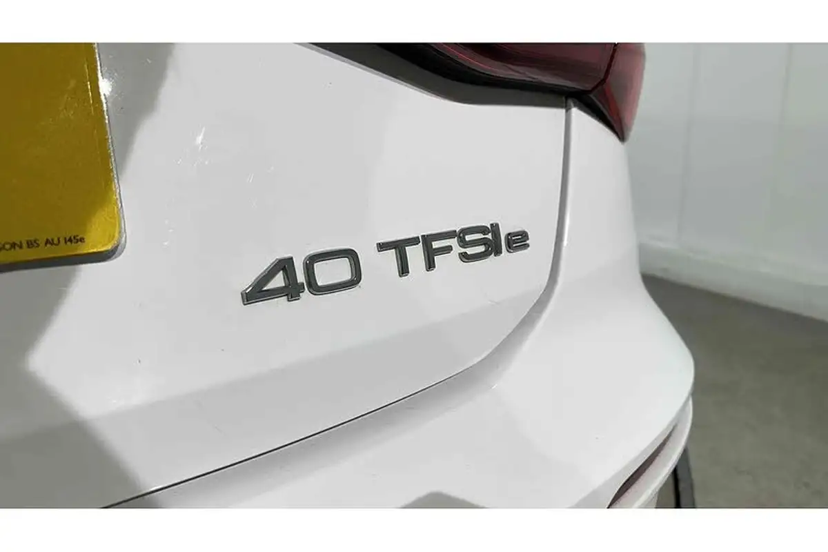 2021-audi-a3-14-40-tfsi-e-s-line-big-12