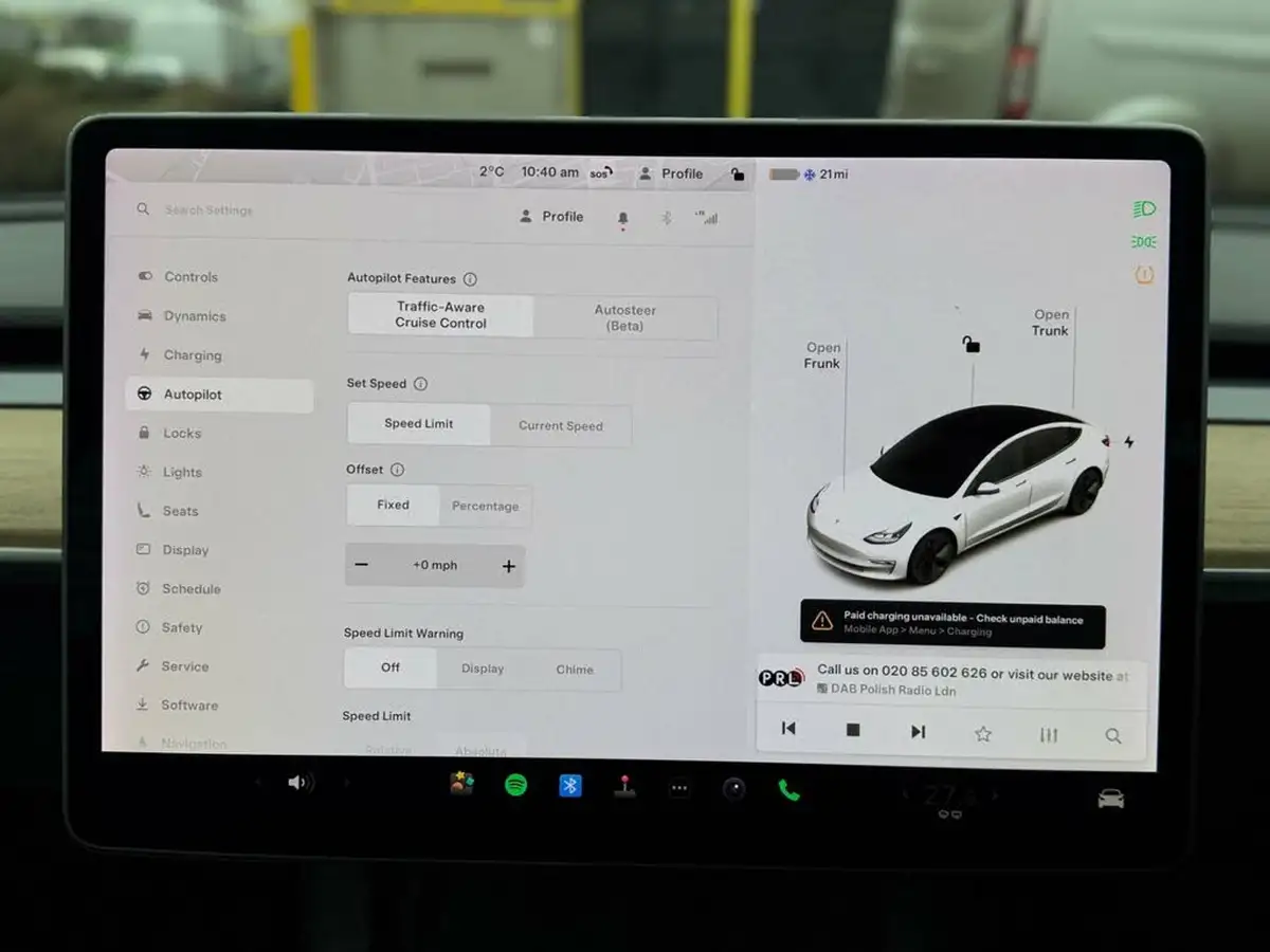 2020-tesla-model-3-e-long-range-big-33