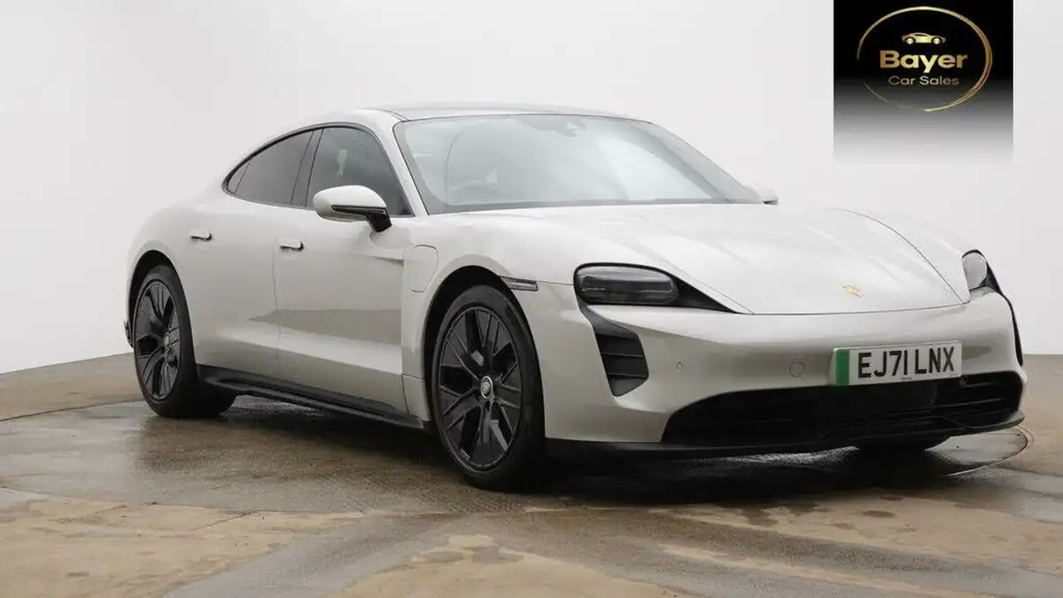 2021-porsche-taycan-e-base-476ps-performance-battery-plus-big-0