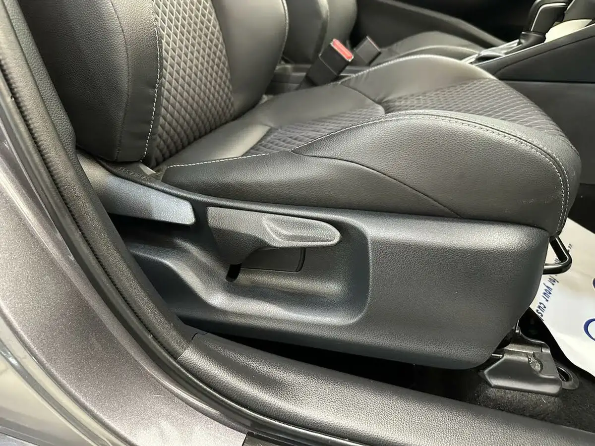 2023-mazda-mazda2-15-agile-big-25