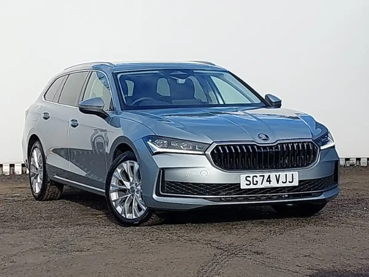 2024-skoda-superb-big-0