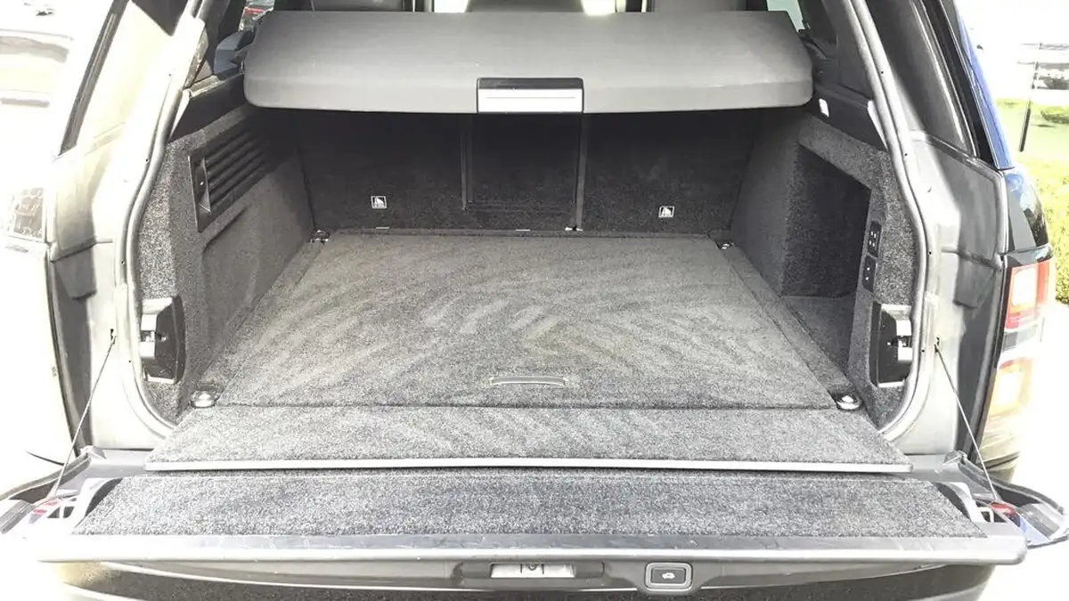 2021-land-rover-range-rover-30-d300-westminster-black-big-9