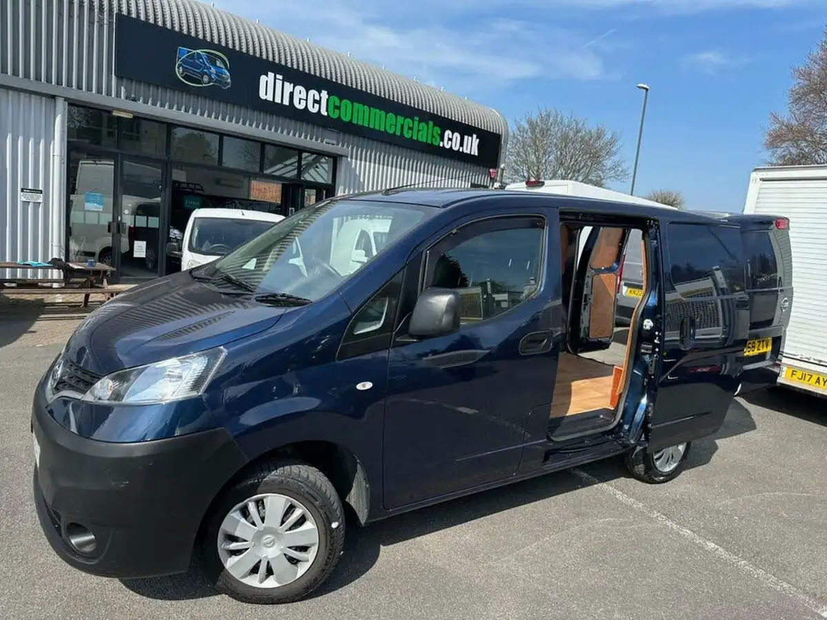 2019-nissan-nv200-15td-acenta-89bhp-crewcab-van-big-6