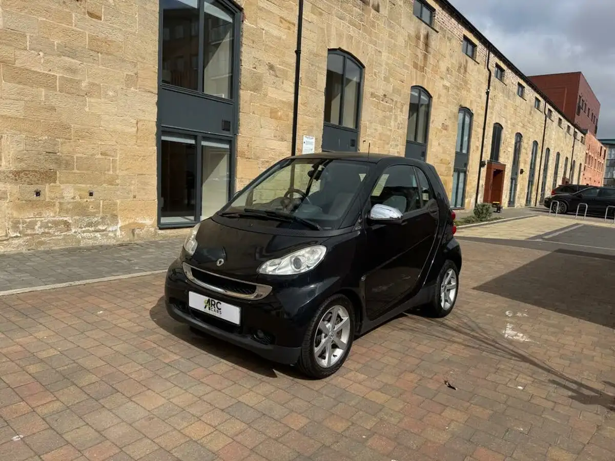 2010-smart-fortwo-08td-pulse-coupe-semi-a-big-17