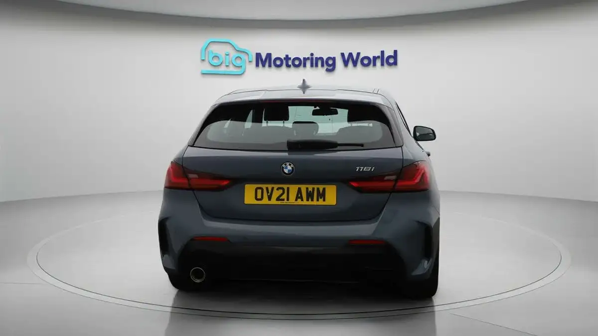 2021-bmw-1-series-15-118i-m-sport-lcp-big-6