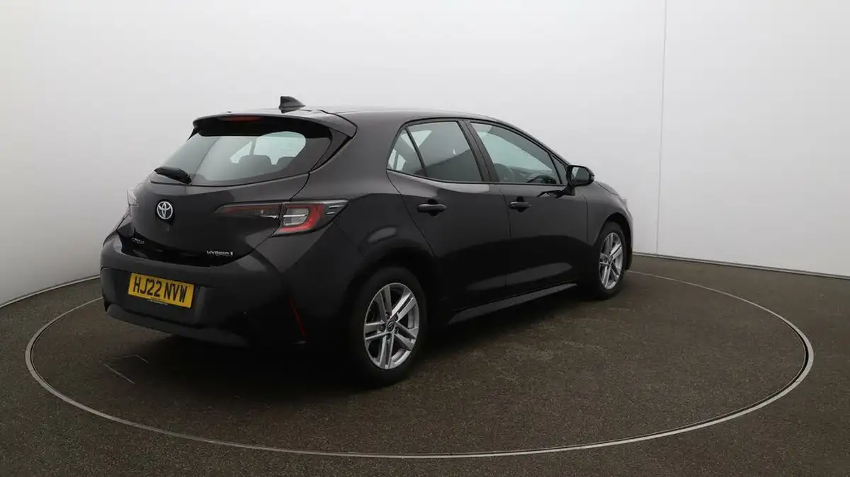 2022-toyota-corolla-18-vvt-i-icon-120bhp-trk-hatchback-5d-big-46