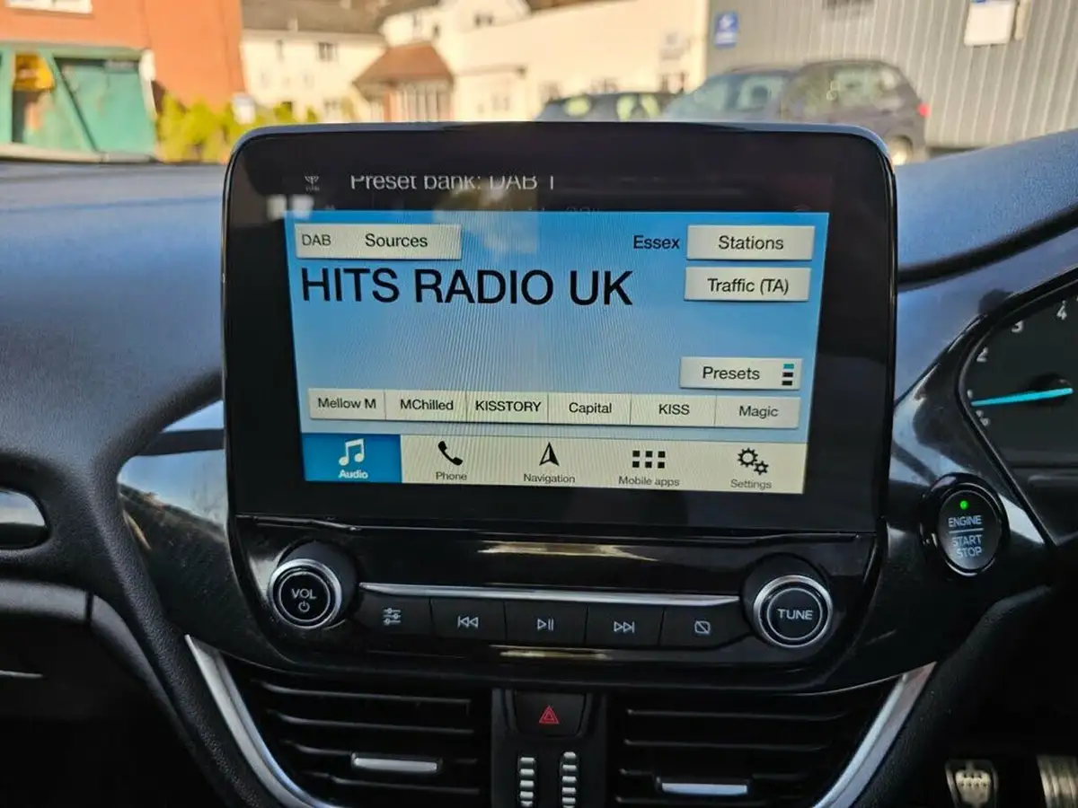 2018-ford-fiesta-10t-st-line-100ps-5d-big-19