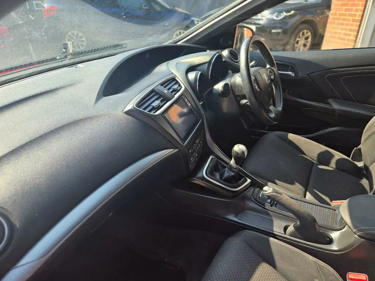 2016-honda-civic-14-i-vtec-sport-big-31