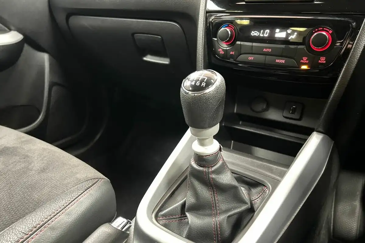 2018-suzuki-vitara-14-boosterjet-s-big-18