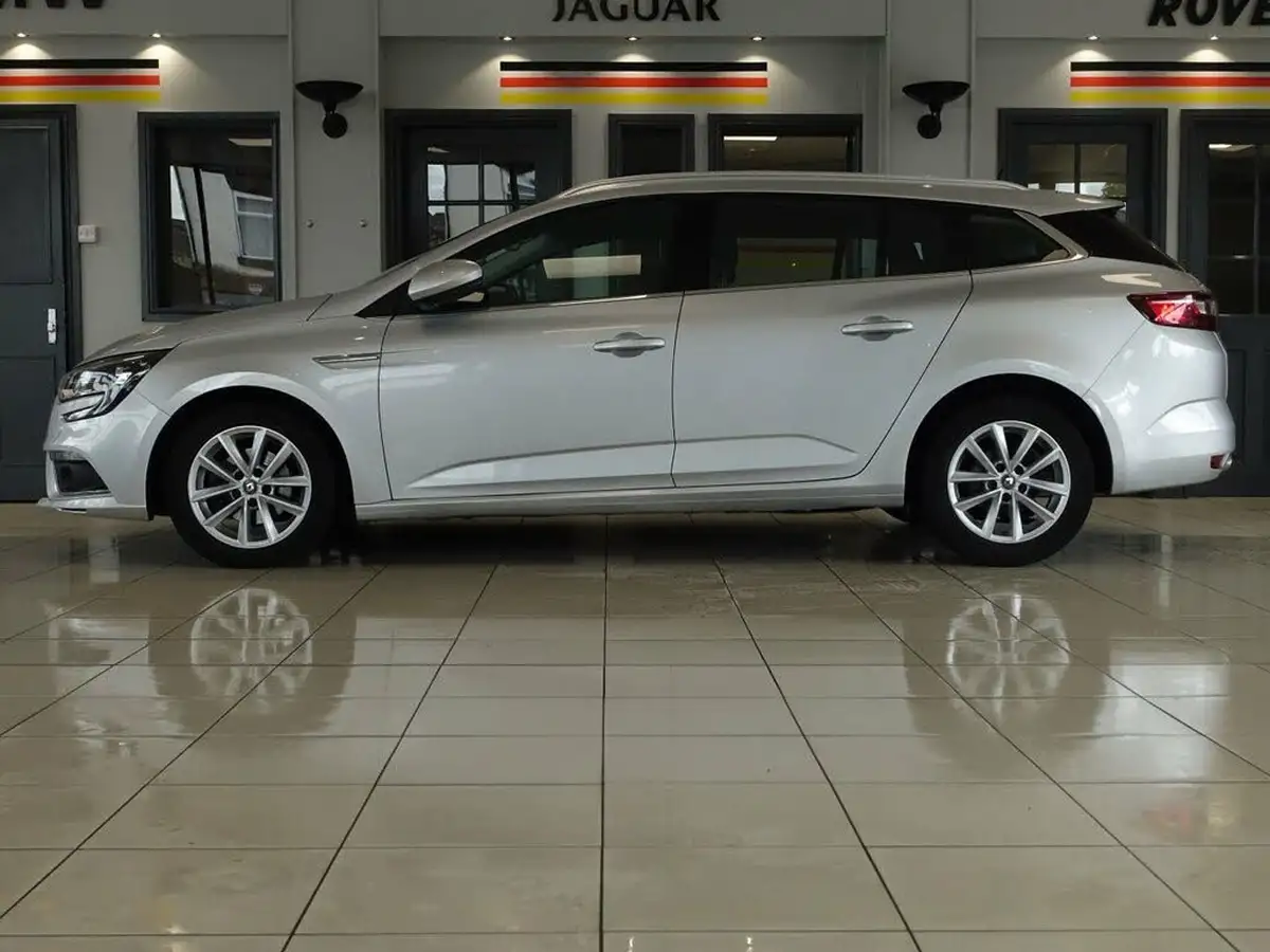 2017-renault-megane-15dci-dynamique-nav-sport-tourer-big-8