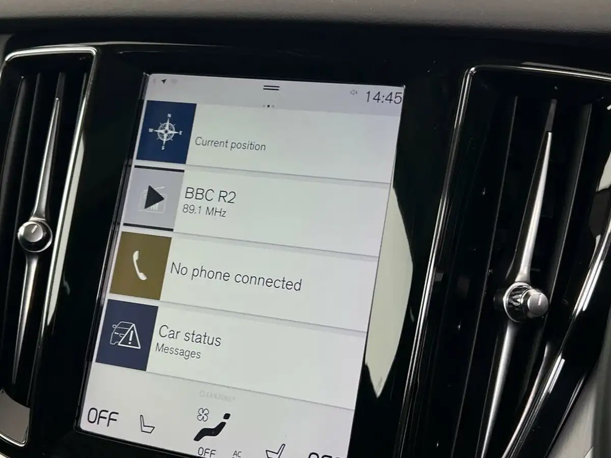 2019-volvo-v60-20td-d4-momentum-plus-geartronic-big-28