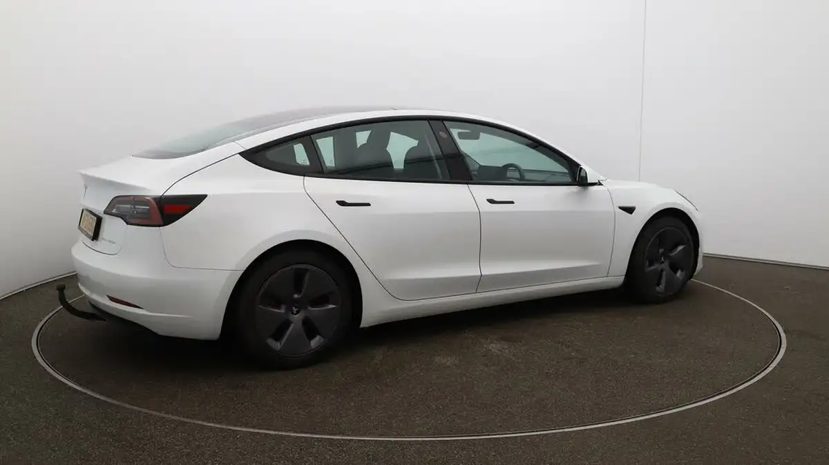 2021-tesla-model-3-e-long-range-4x4-big-43