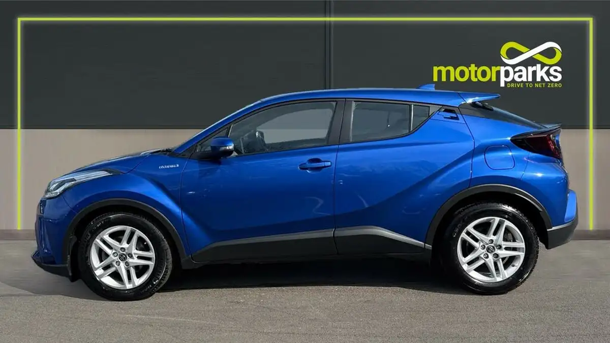 2022-toyota-c-hr-18-vvt-i-icon-big-5