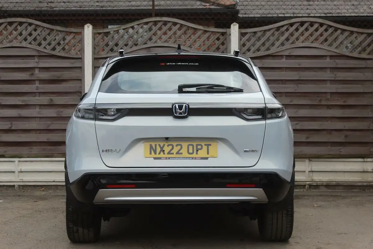 2022-honda-hr-v-15-i-mmd-advance-style-big-10