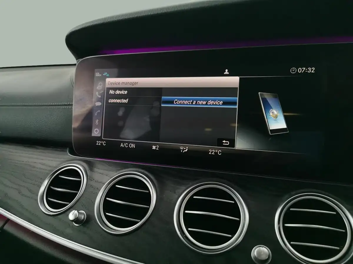 2019-mercedes-benz-e-class-20d-e220d-amg-line-edition-saloon-4d-big-21