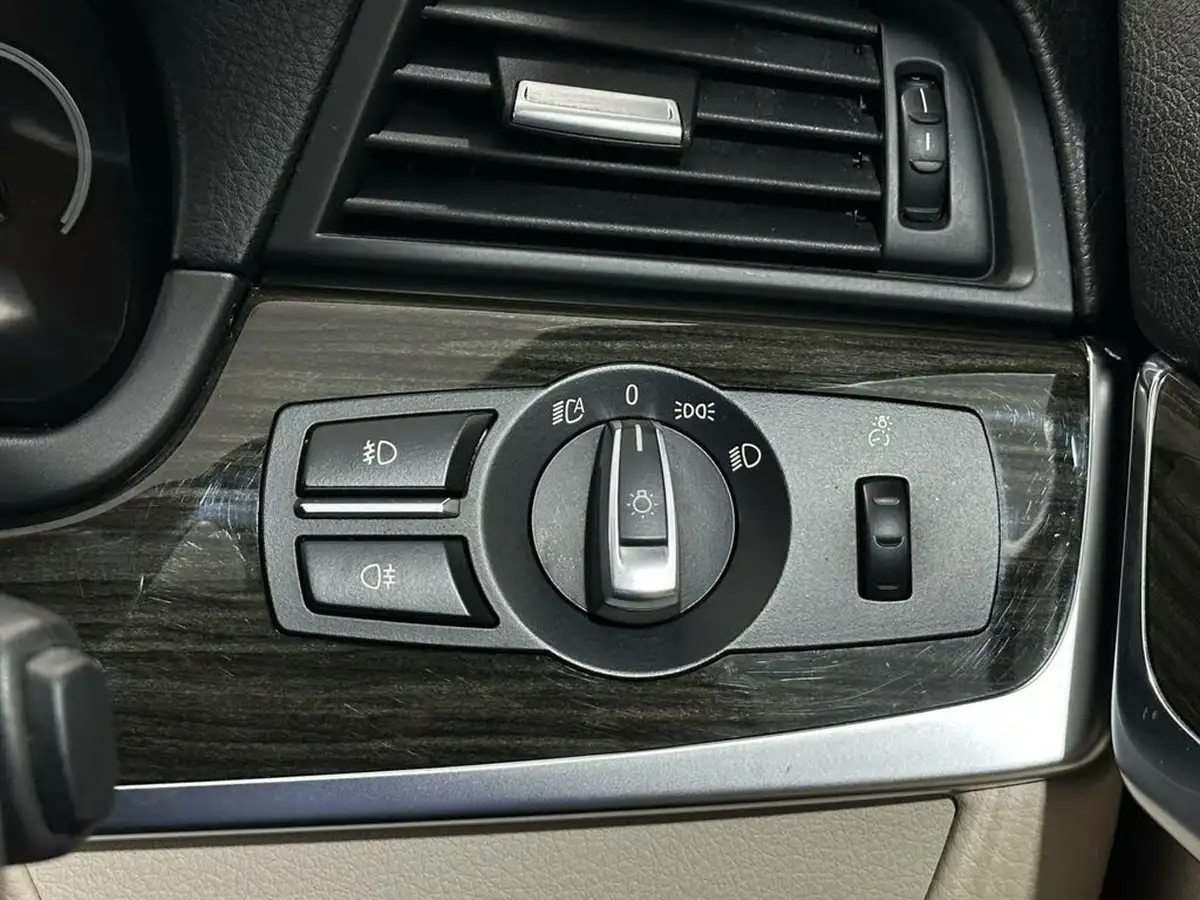 2015-bmw-5-series-20td-520d-m-sport-190bhp-saloon-4d-auto-big-15