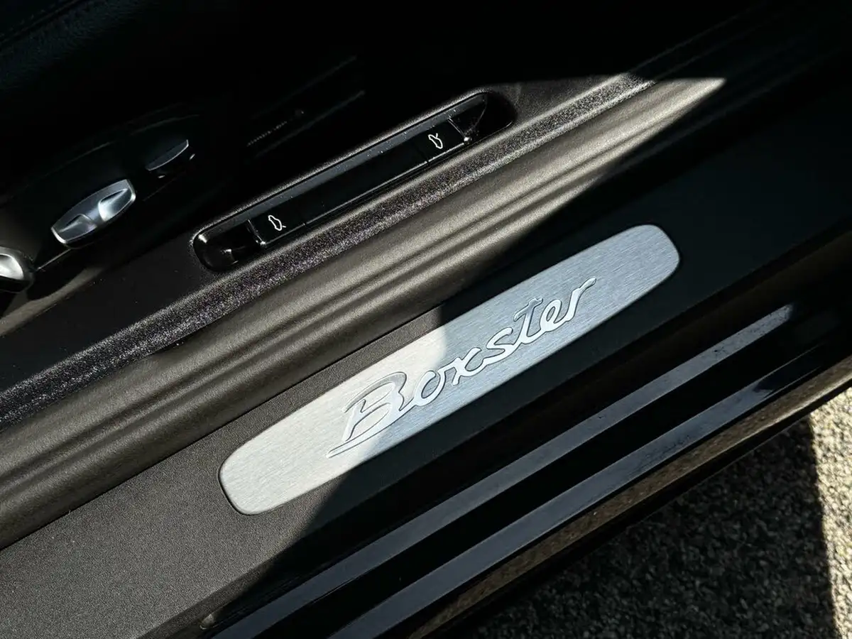2019-porsche-boxster-718-20-boxster-pdk-big-21