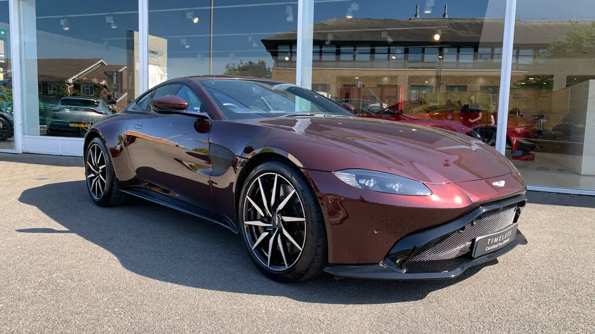 2019-aston-martin-vantage-40-v8-vantage-big-13