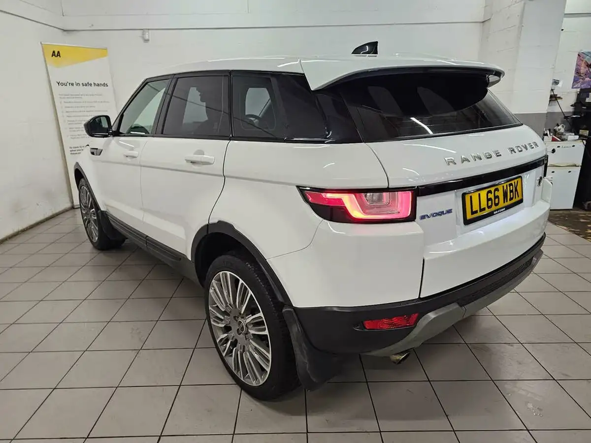 2017-land-rover-range-rover-evoque-20ed4-se-tech-hatchback-5d-big-7