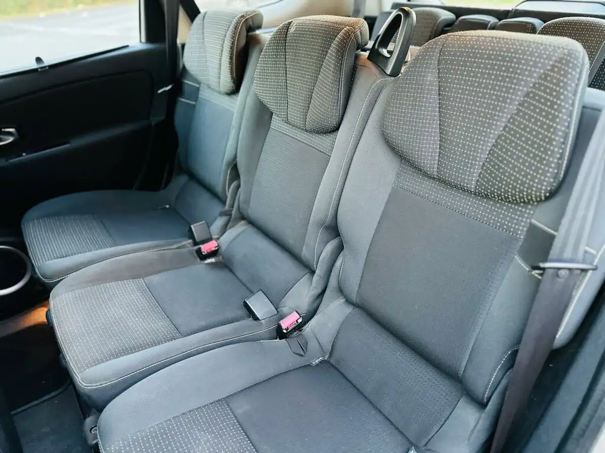 2010-renault-grand-scenic-16-dynamique-tom-tom-vvt-big-33