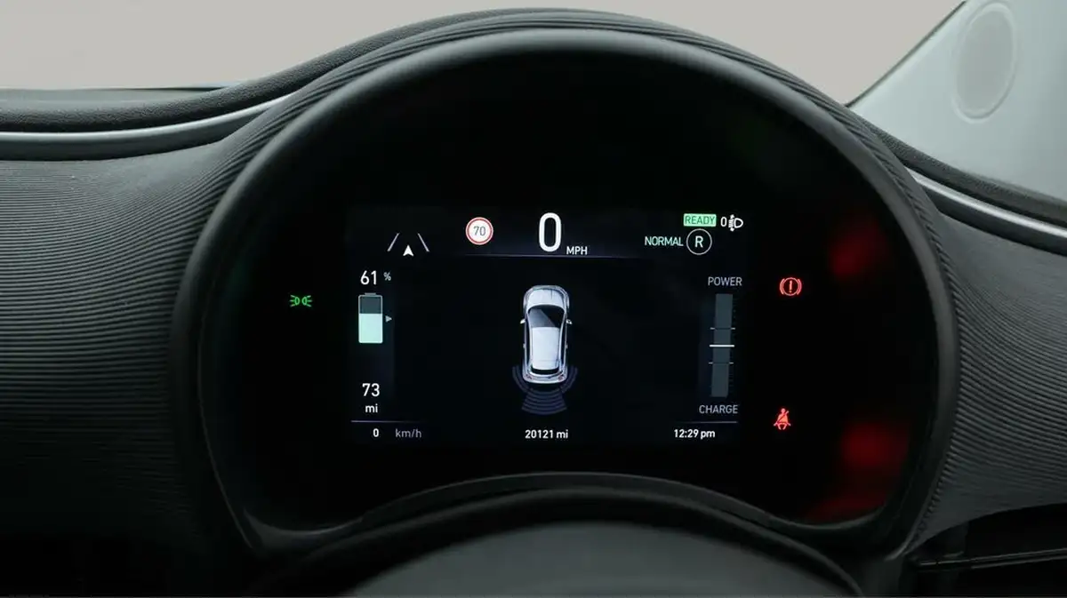2021-fiat-500c-e-icon-big-10