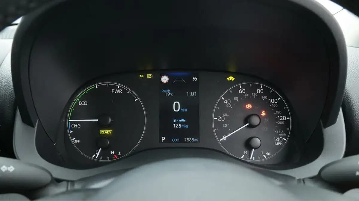 2024-toyota-yaris-15-vvt-i-icon-big-10