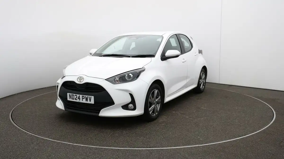 2024-toyota-yaris-15-vvt-i-icon-big-27
