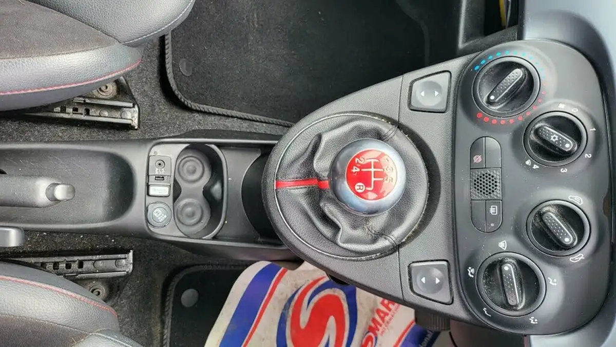 2014-fiat-500-12-s-big-14