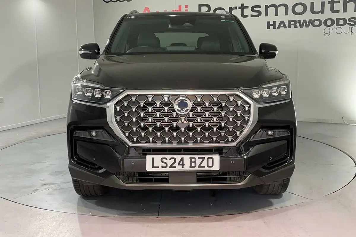 2024-kgm-ssangyong-rexton-22td-k30-big-11
