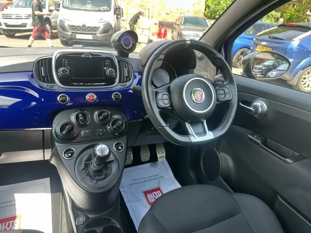 2018-abarth-595-14-tjet-big-16