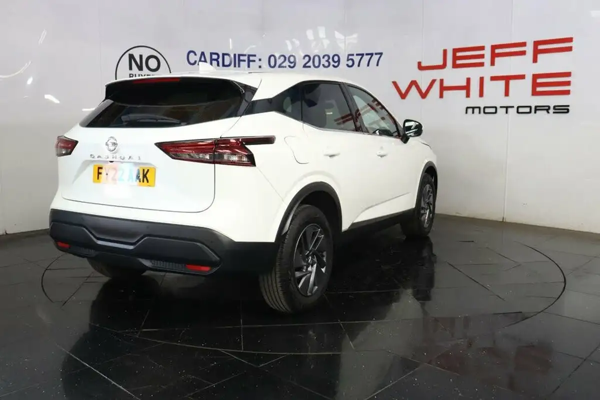 2022-nissan-qashqai-13-dig-t-acenta-premium-140ps-big-4