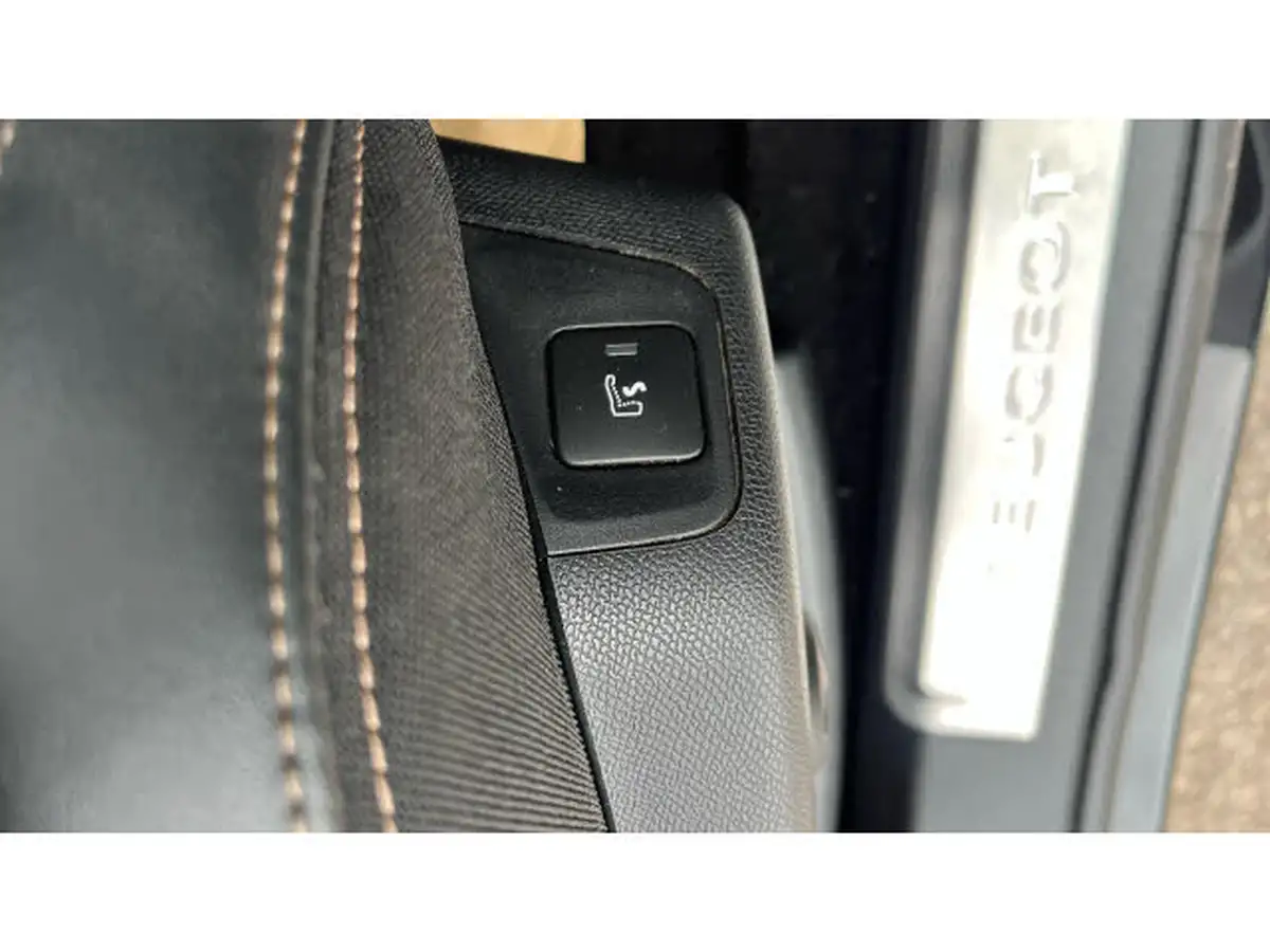 2019-peugeot-3008-suv-15-bluehdi-gt-line-premium-big-33