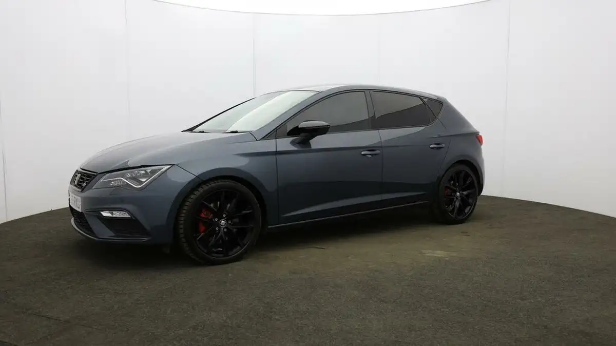 2019-seat-leon-20-tsi-fr-sport-hatchback-big-28