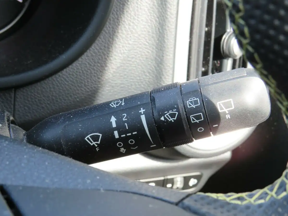 2023-kia-picanto-10-x-line-s-auto-seq-big-22