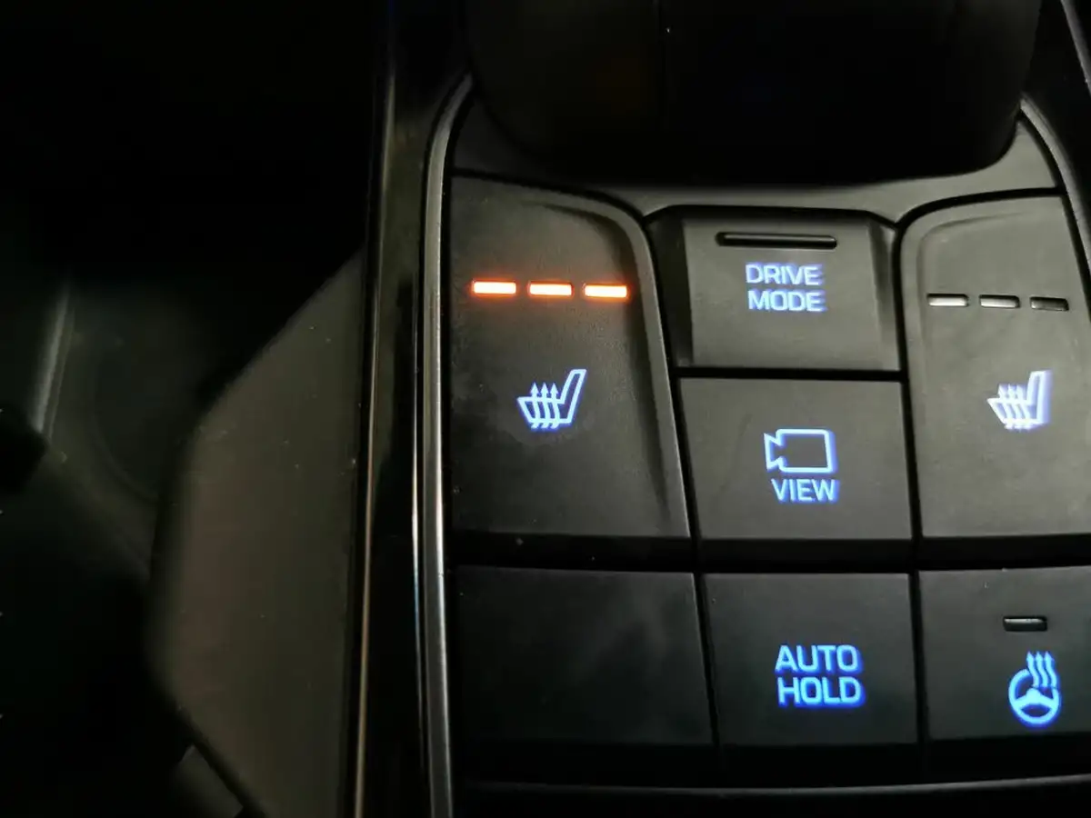 2022-hyundai-ioniq-e-premium-electric-big-17