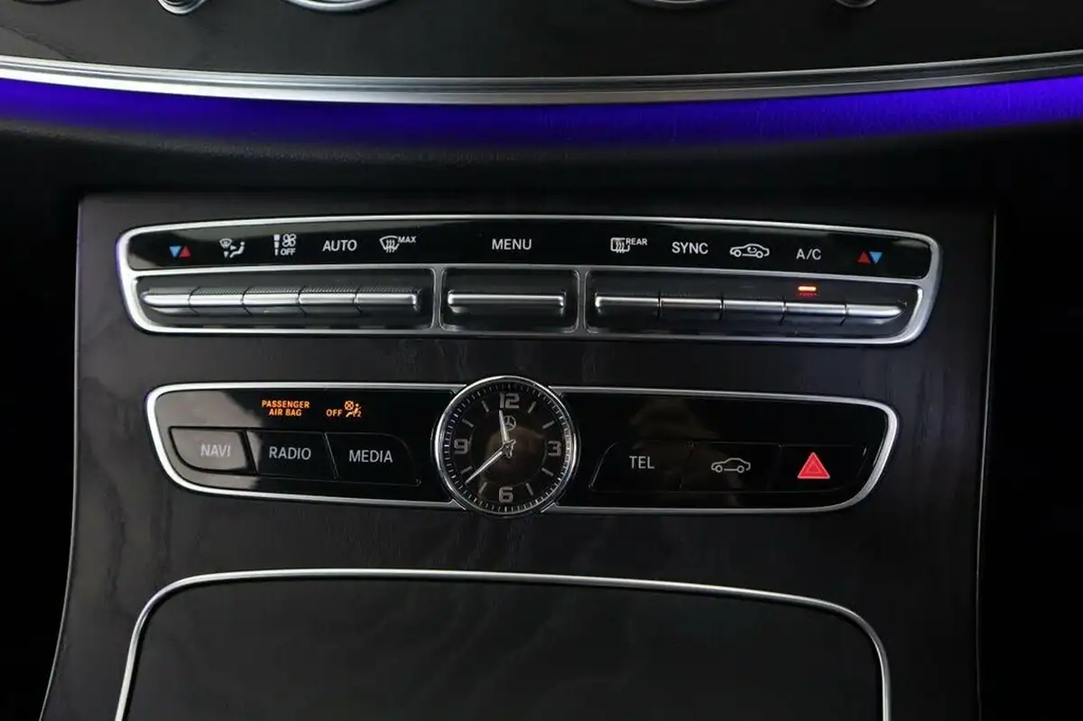 2019-mercedes-benz-e-class-20d-e220d-amg-line-night-edition-premium-plus-saloon-4d-big-18