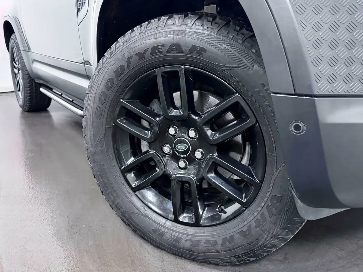 2021-land-rover-90-defender-30-d200-hard-top-standard-90-big-21