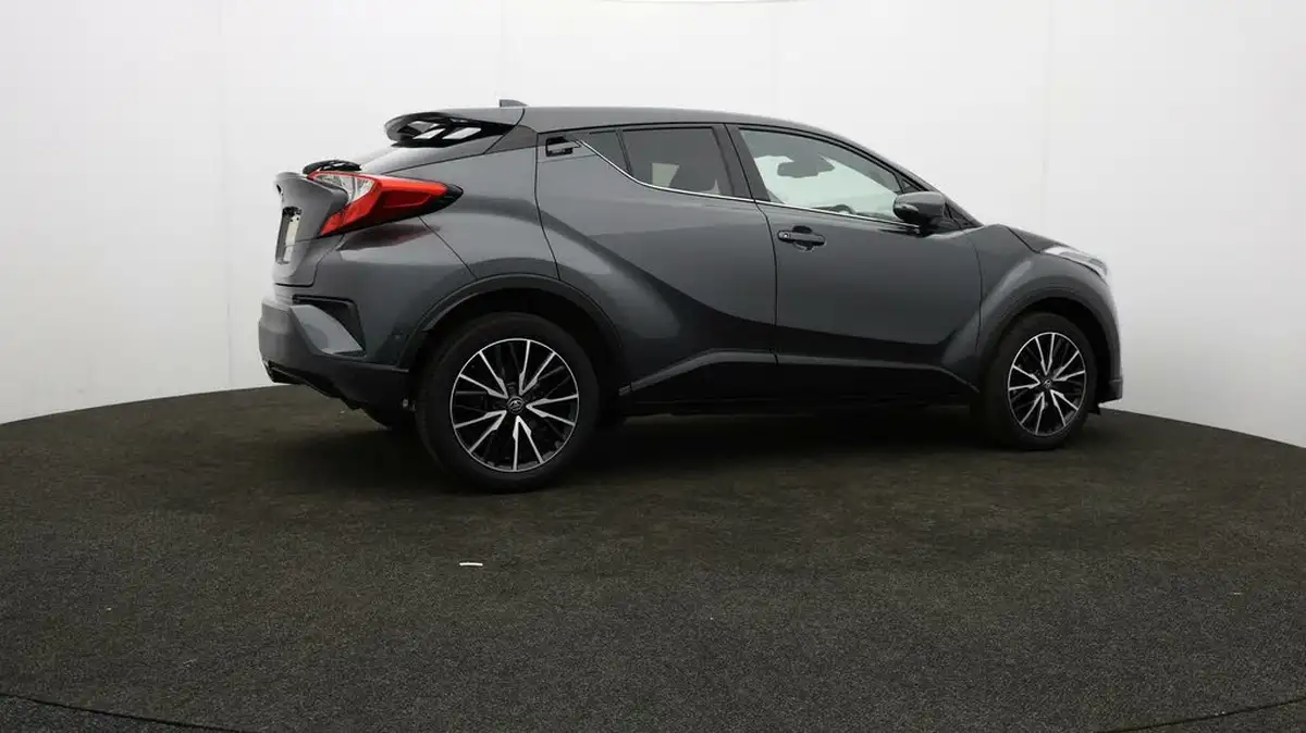 2018-toyota-c-hr-12-excel-big-27