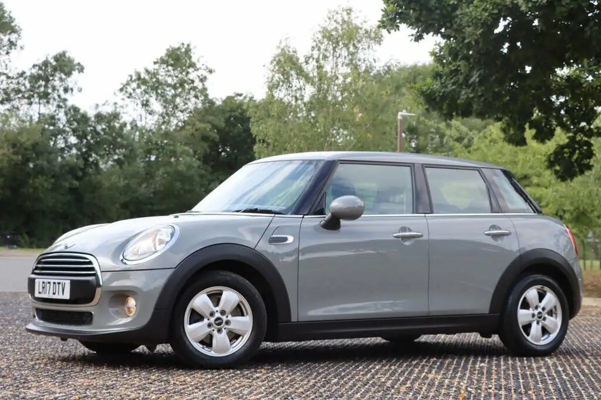 2017-mini-cooper-15td-one-d-ss-5d-big-8