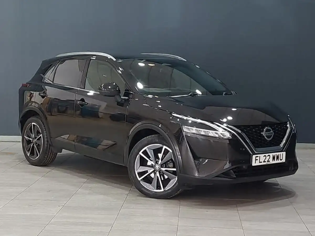 2022-nissan-qashqai-13-dig-t-tekna-158ps-xtronic-big-0