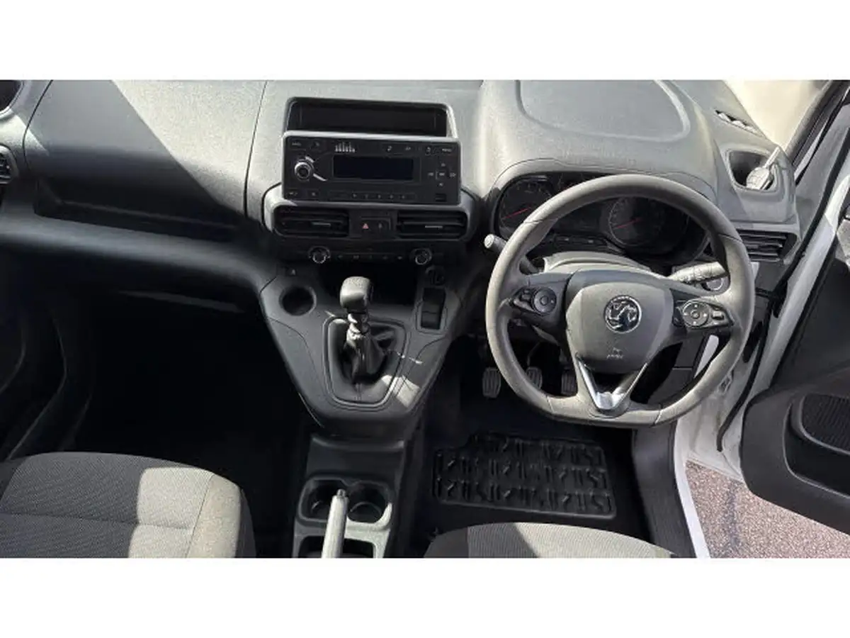 2021-vauxhall-combo-15cdti-dynamic-2300-100pseu6dt-l1h1-panel-big-9