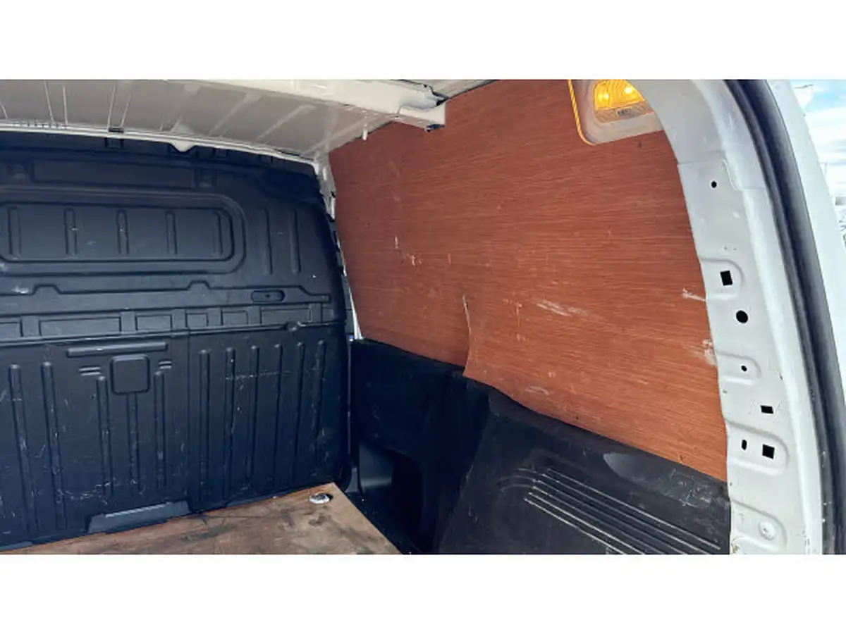 2021-vauxhall-combo-15cdti-dynamic-2300-100pseu6dt-l1h1-panel-big-37