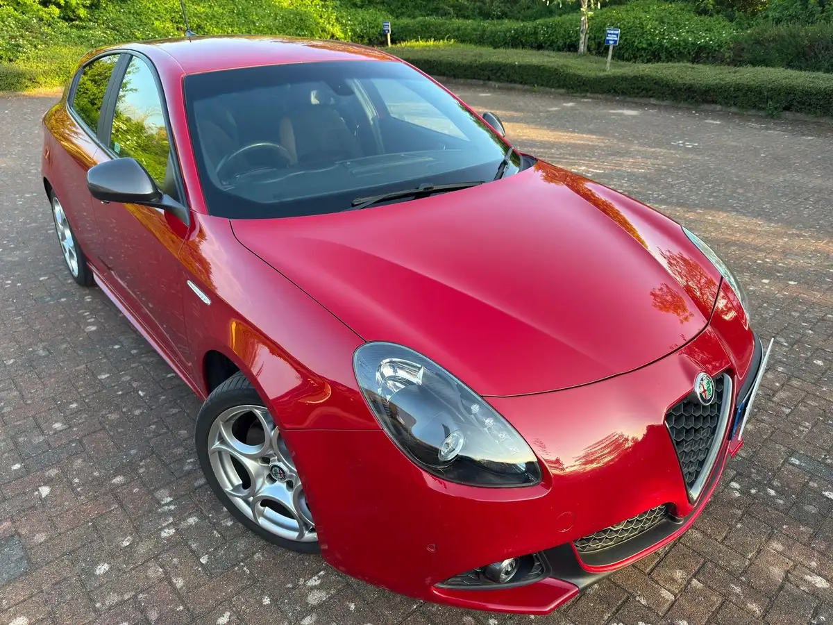 2016-alfa-romeo-giulietta-20jtdm-2-speciale-175bhp-alfa-tct-big-1