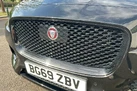 2019-jaguar-f-pace-20-i4d-chequered-flag-240ps-small-30