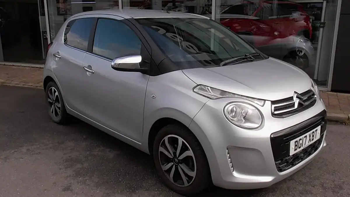 2017-citroen-c1-12-puretech-flair-5d-big-0