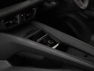 2025-porsche-macan-e-electric-small-31