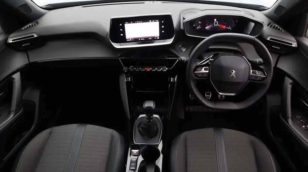 2023-peugeot-2008-suv-12-puretech-allure-premium-130bhp-big-13