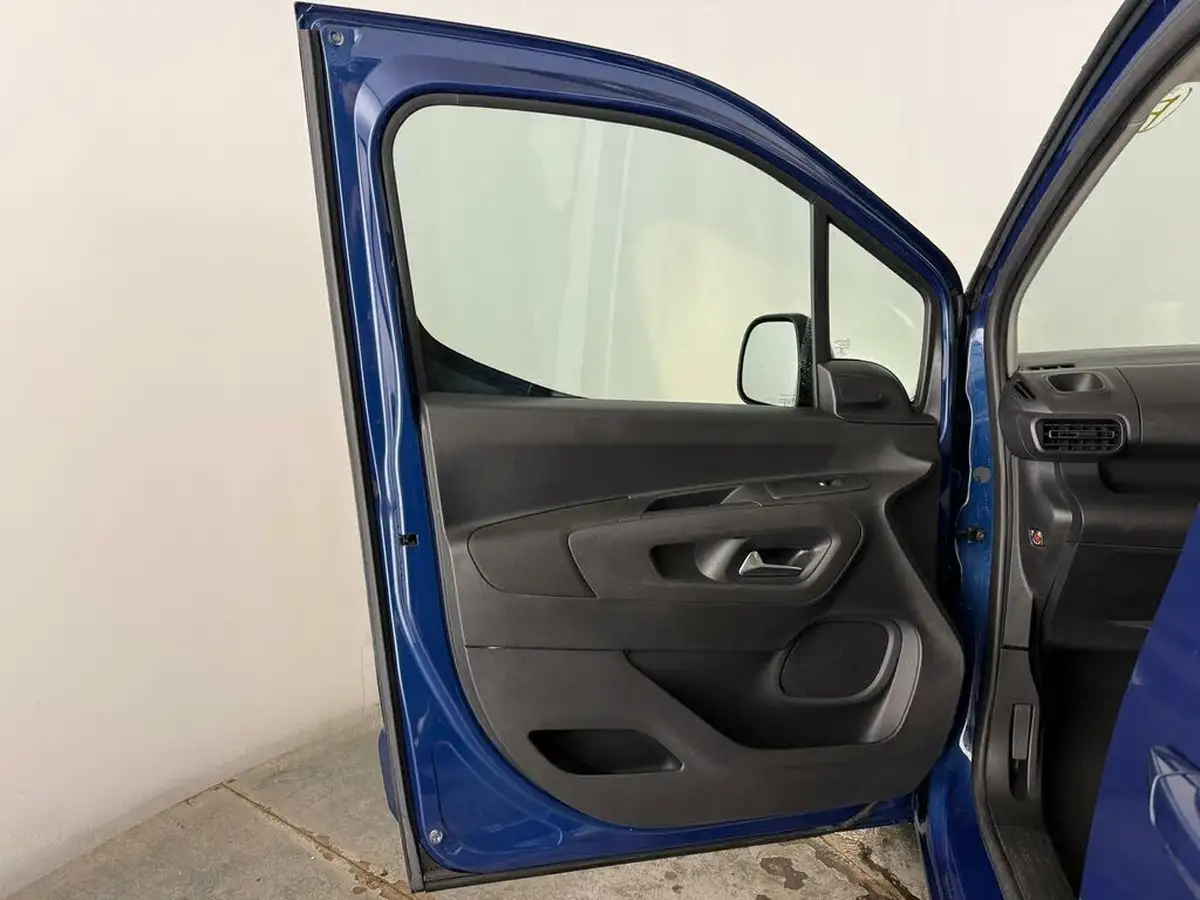2021-vauxhall-combo-life-15-se-xl-100ps-big-34