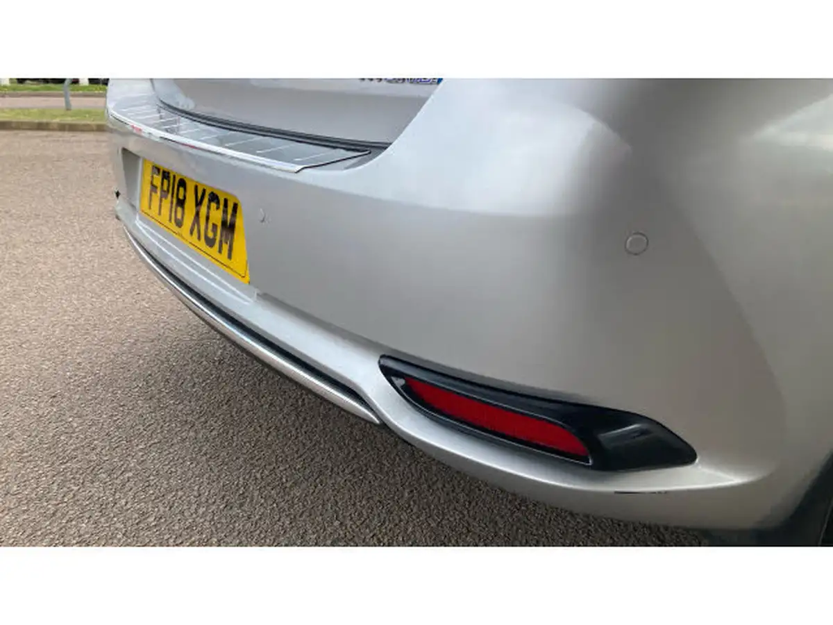 2018-toyota-auris-18-vvt-i-hsd-excel-hatchback-big-40