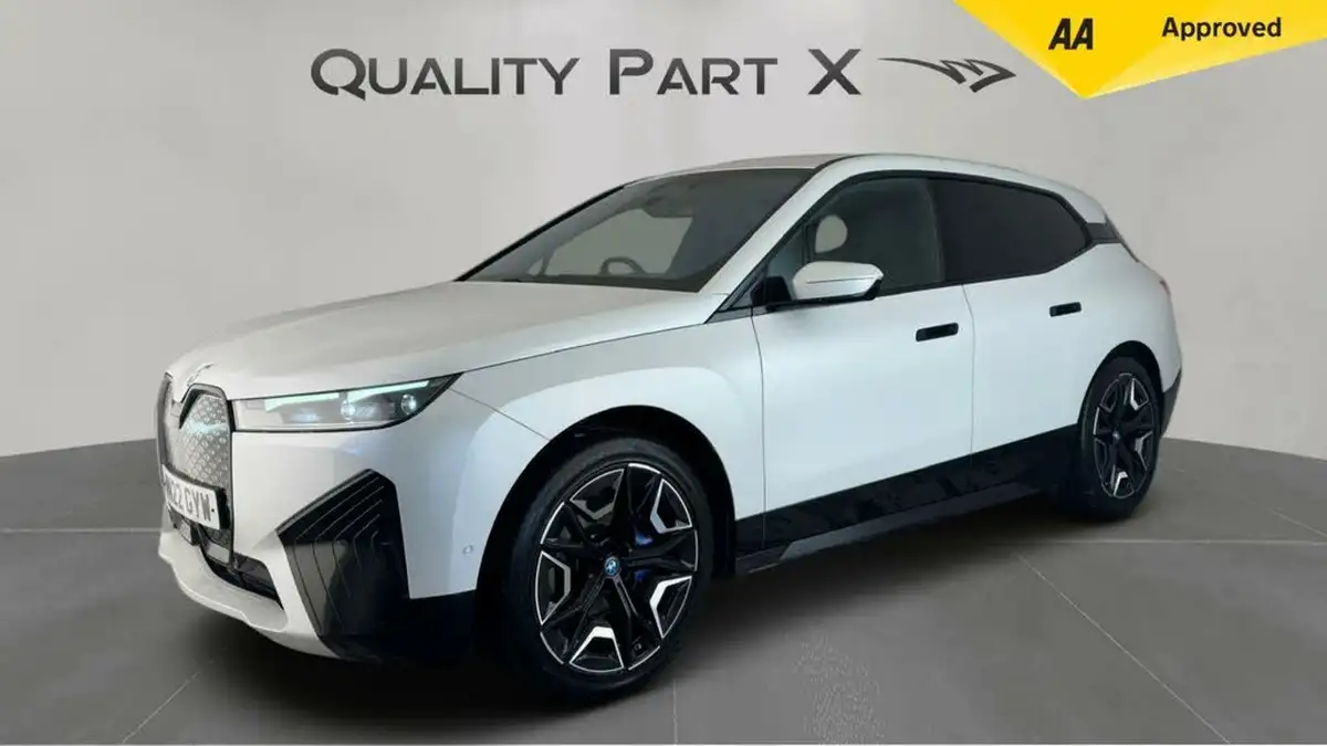 2022-bmw-ix-e-xdrive-50-m-sport-big-6